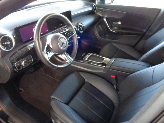 Mercedes-Benz CLA 180 2024