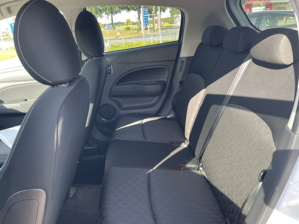 Mitsubishi Space Star 2024