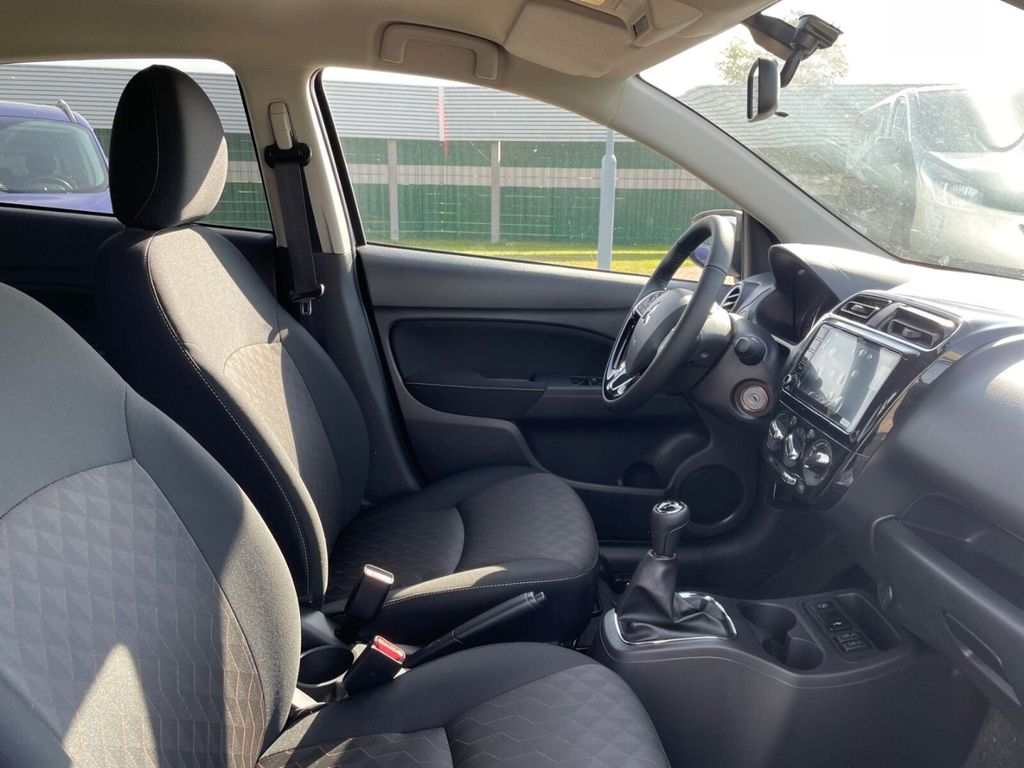 Mitsubishi Space Star 2024