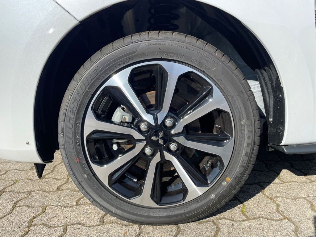 Mitsubishi Space Star 2024