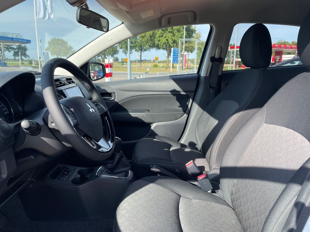 Mitsubishi Space Star 2024