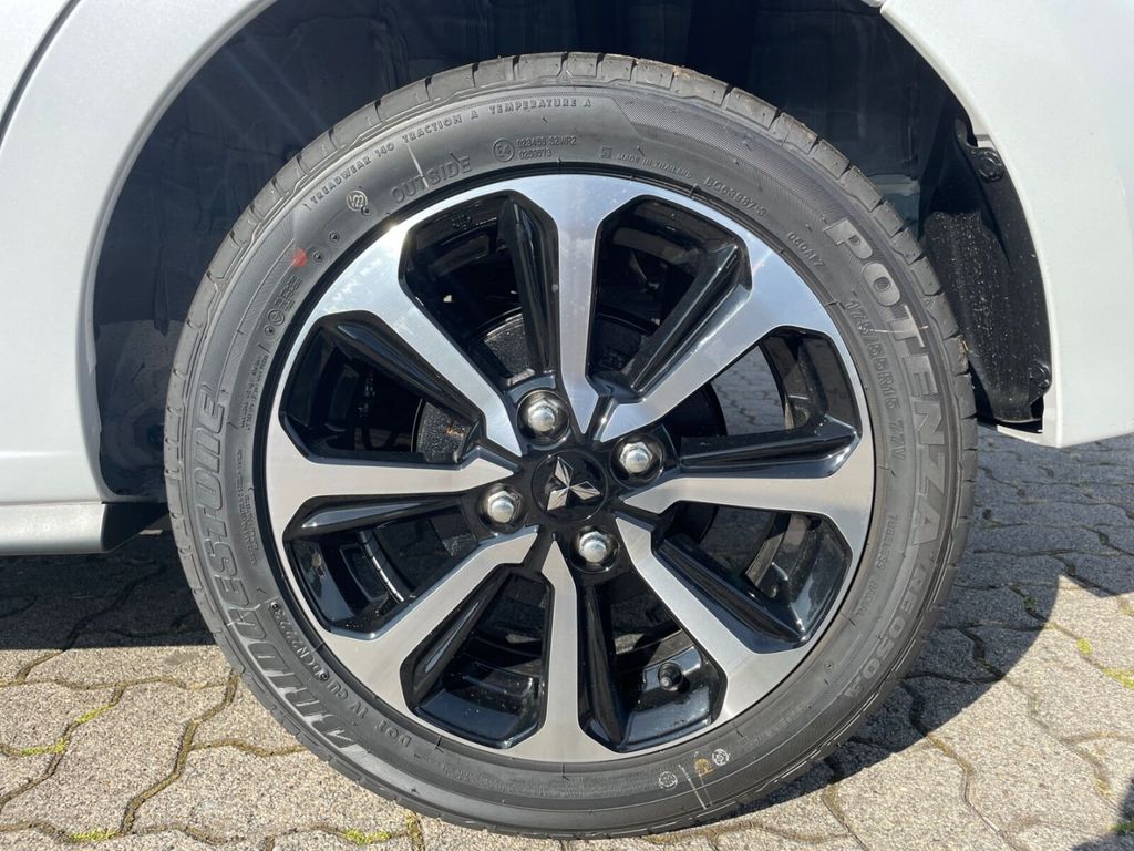 Mitsubishi Space Star 2024