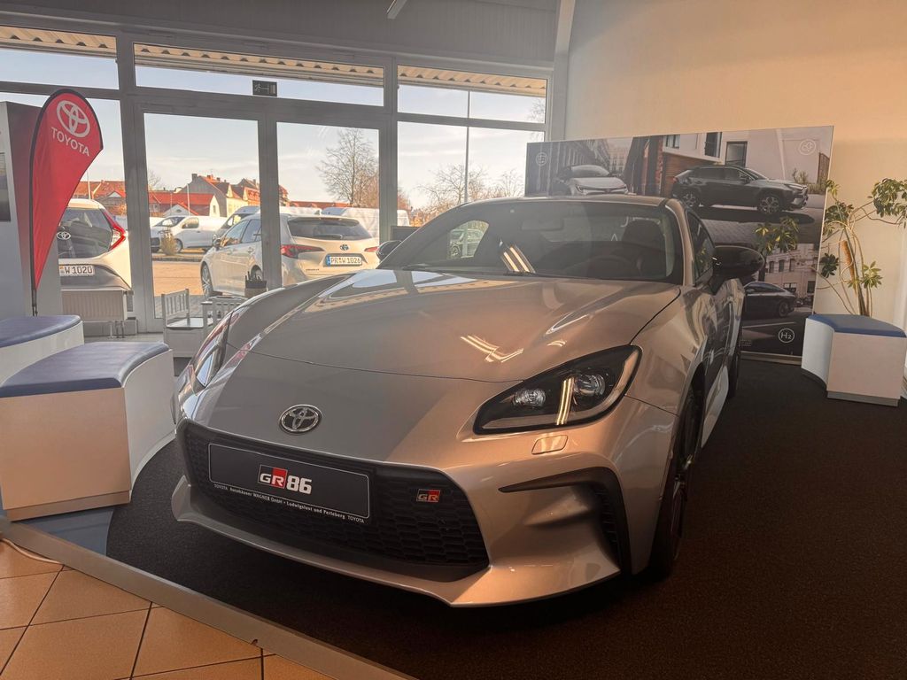 Toyota GR86 2024