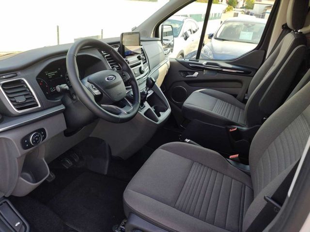Ford Tourneo Custom 2023