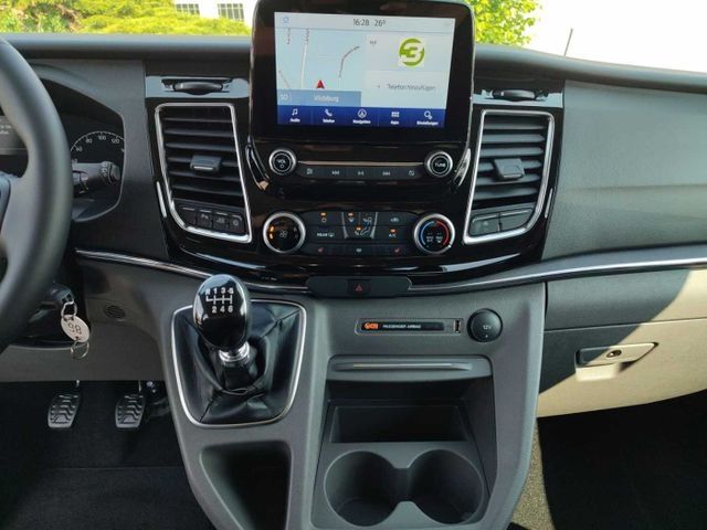 Ford Tourneo Custom 2023