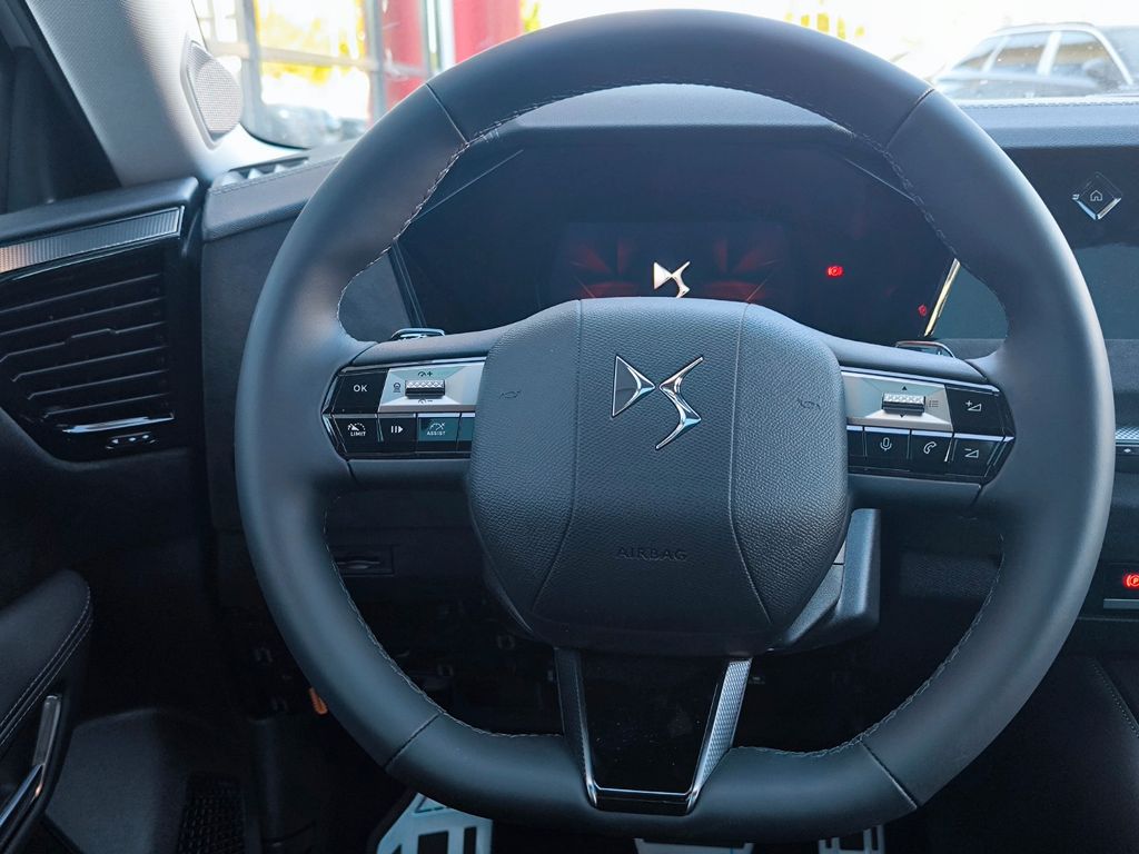 DS Automobiles DS4 2025