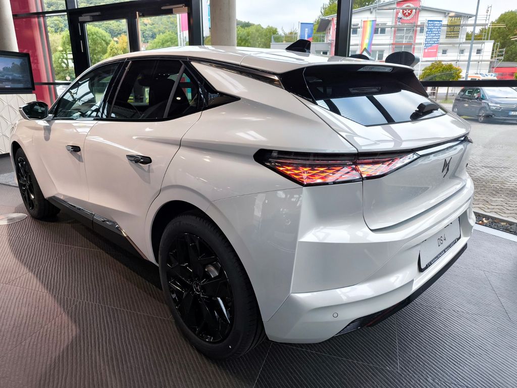 DS Automobiles DS4 2025