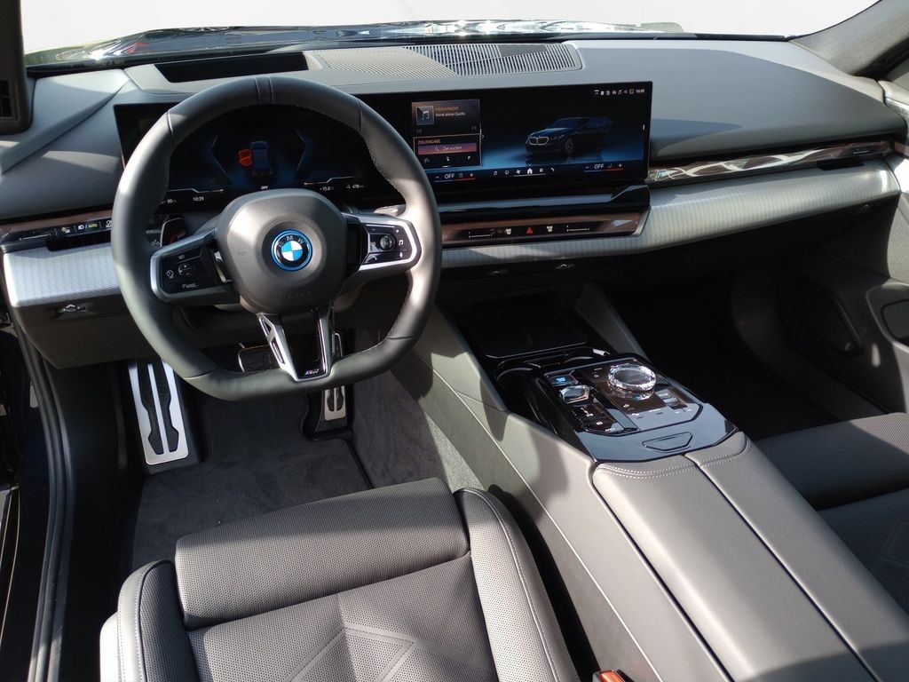 BMW i5 2024