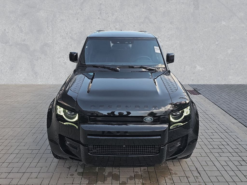 Land Rover Defender 2025
