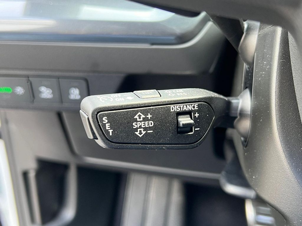 Audi Q4 2024