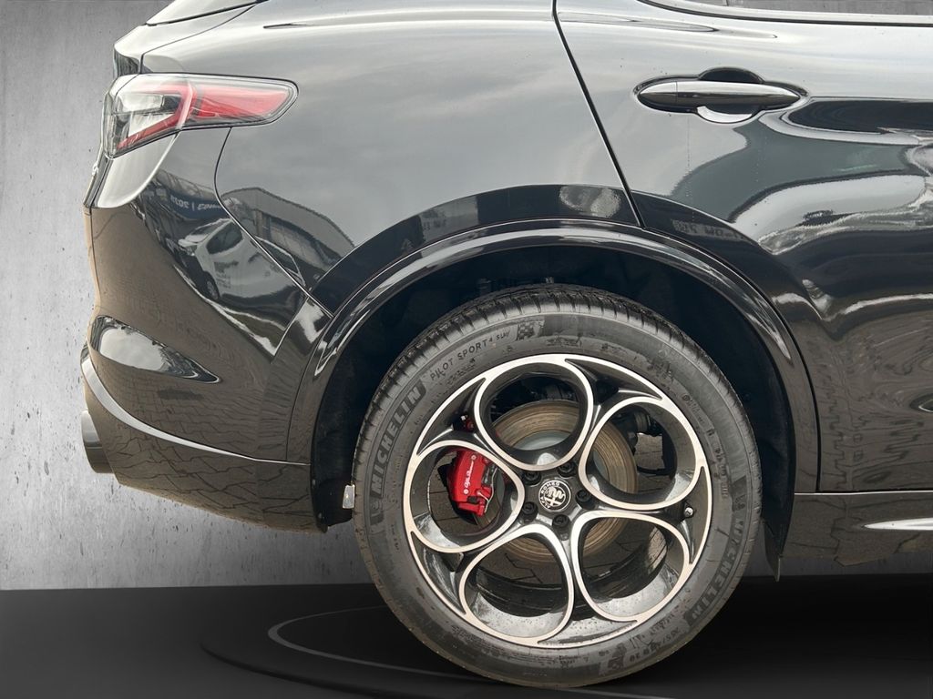 Alfa Romeo Stelvio 2025