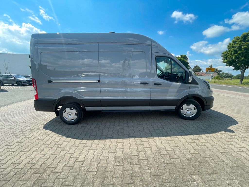 Ford Transit 2025