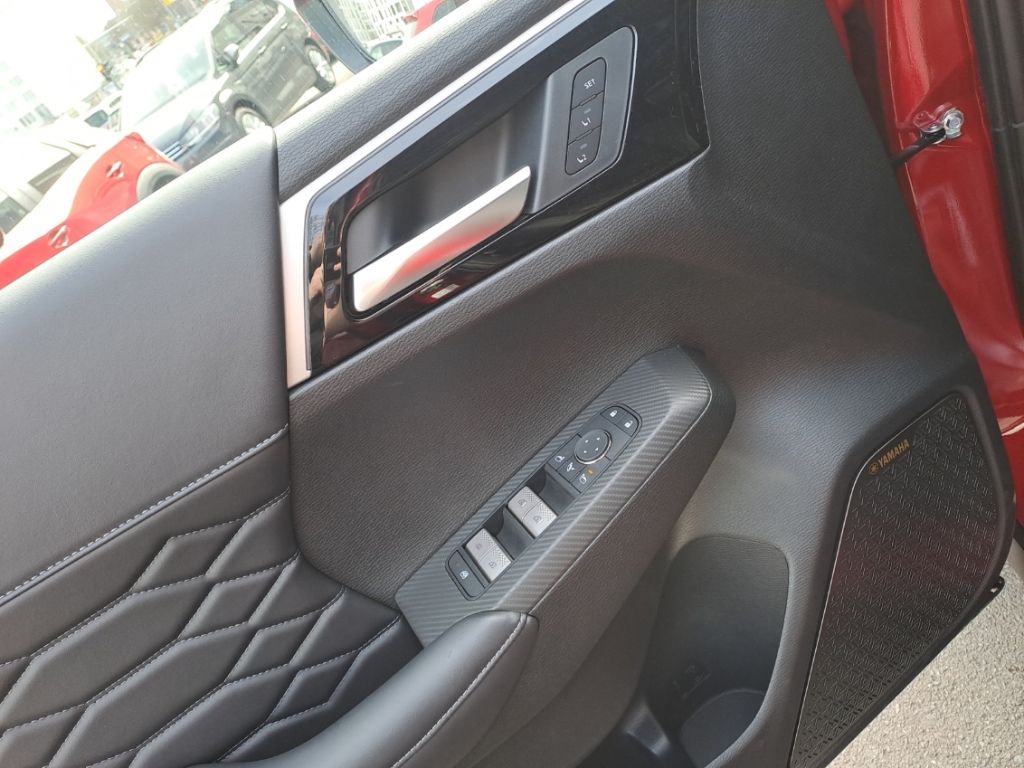 Mitsubishi Plug-in Hybrid Outlander