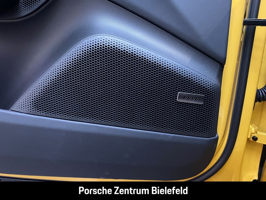 Porsche Macan 2025