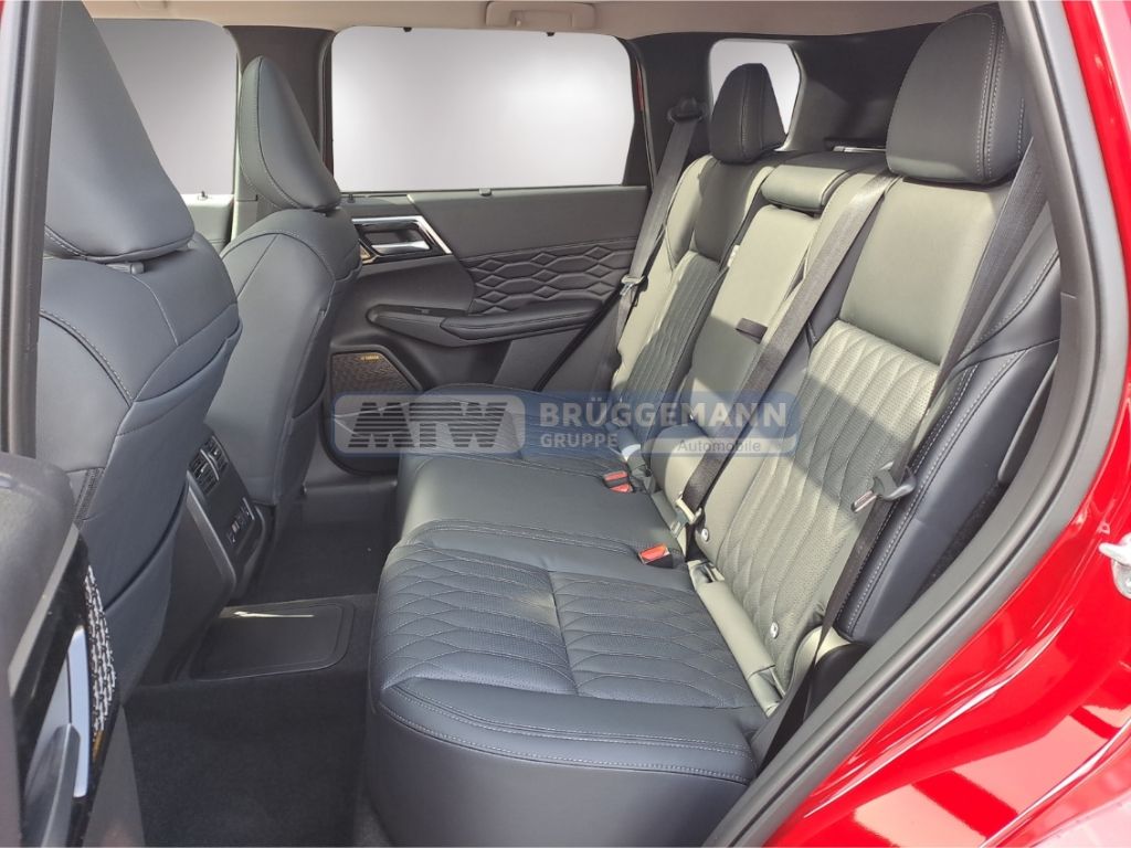 Mitsubishi Plug-in Hybrid Outlander