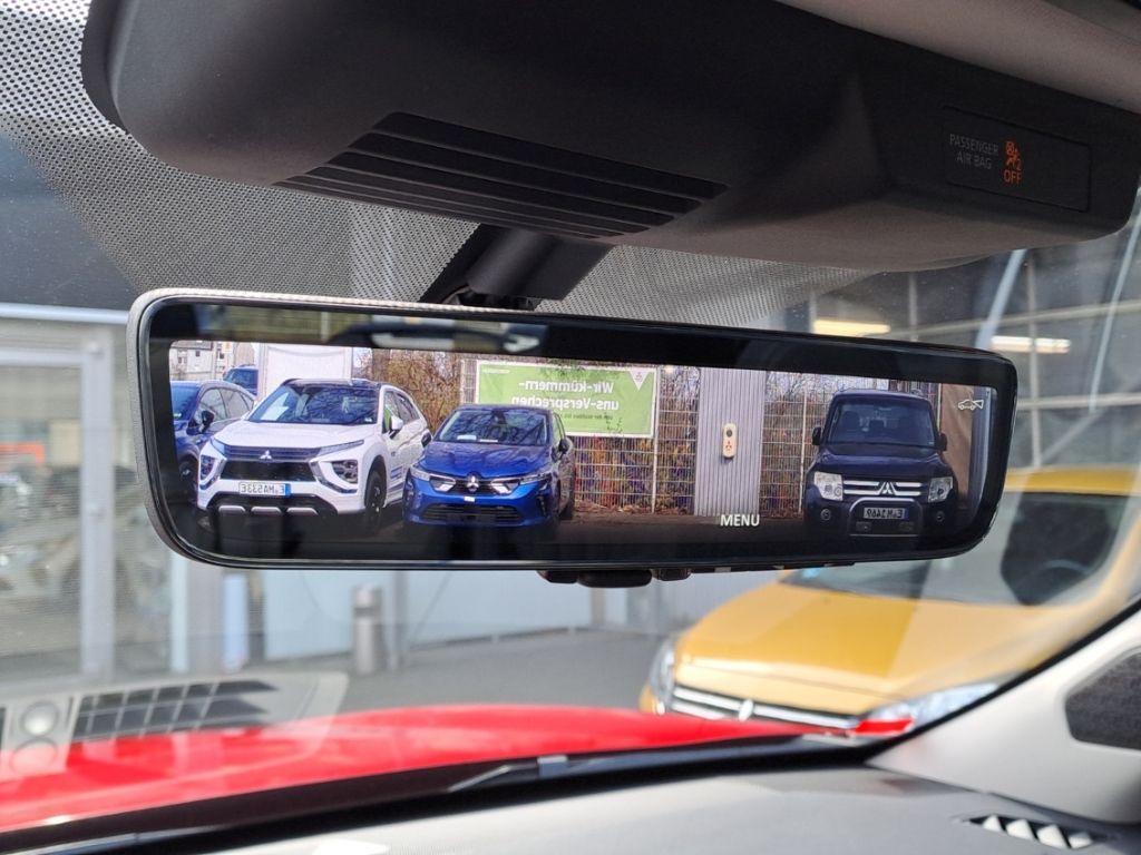 Mitsubishi Plug-in Hybrid Outlander
