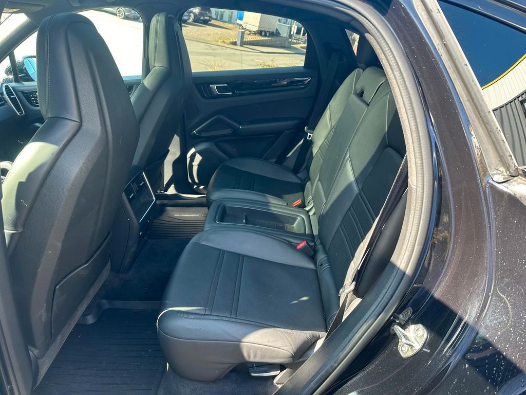 Porsche Cayenne 2020