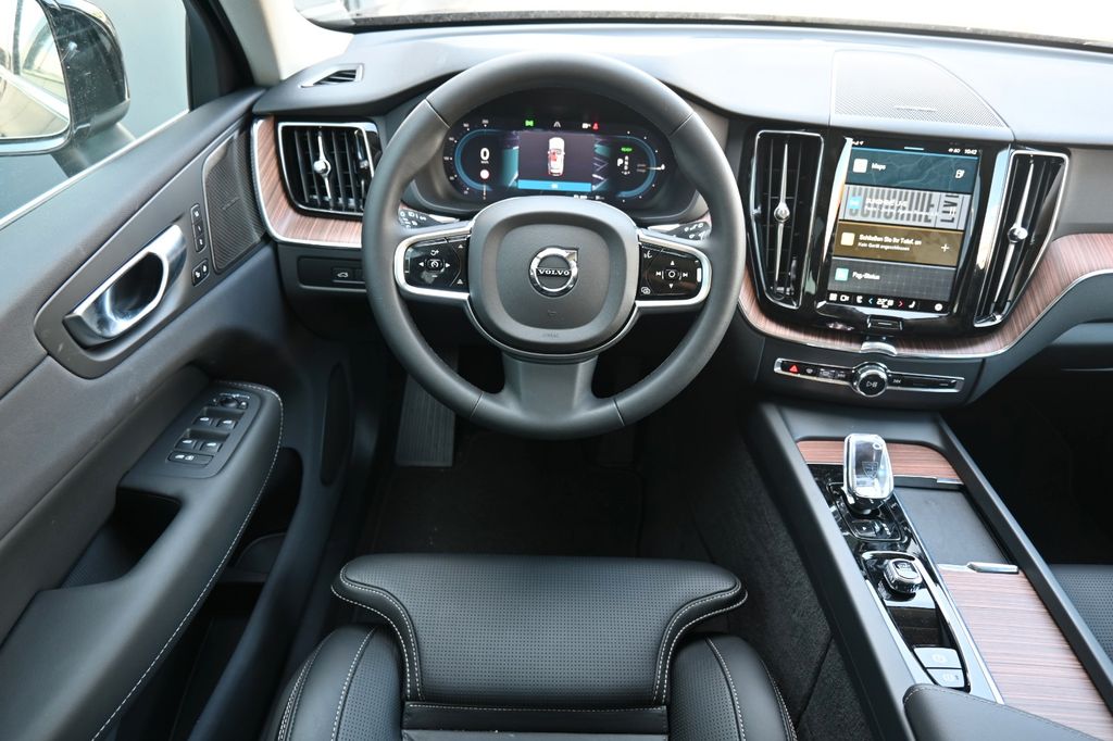 Volvo XC60 2024