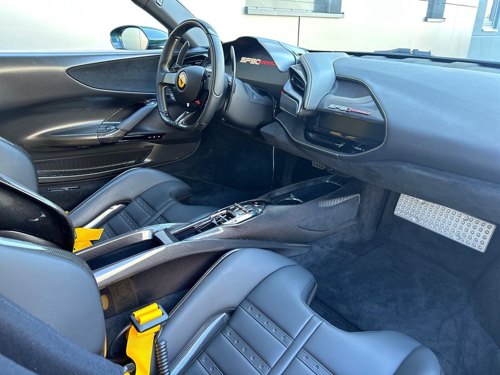 Ferrari SF90 2021