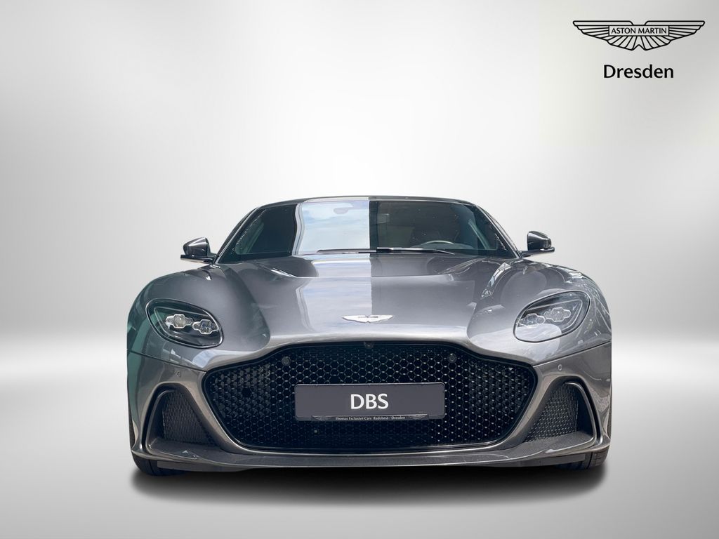 Aston Martin DBS 2024