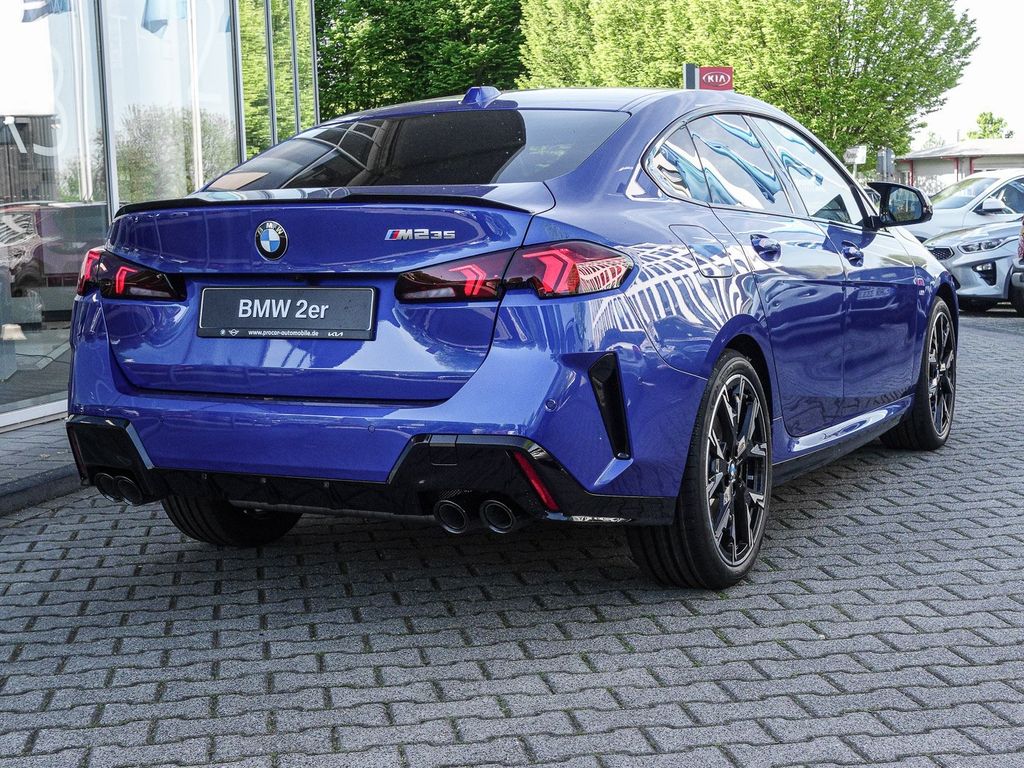 BMW M235 2025