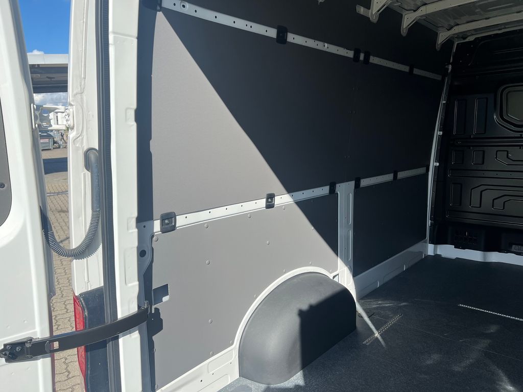 Volkswagen Crafter 2023