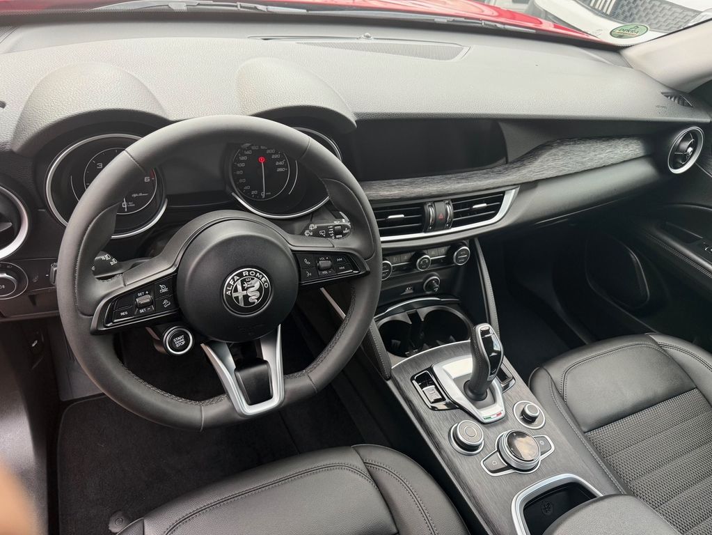 Alfa Romeo Stelvio 2022