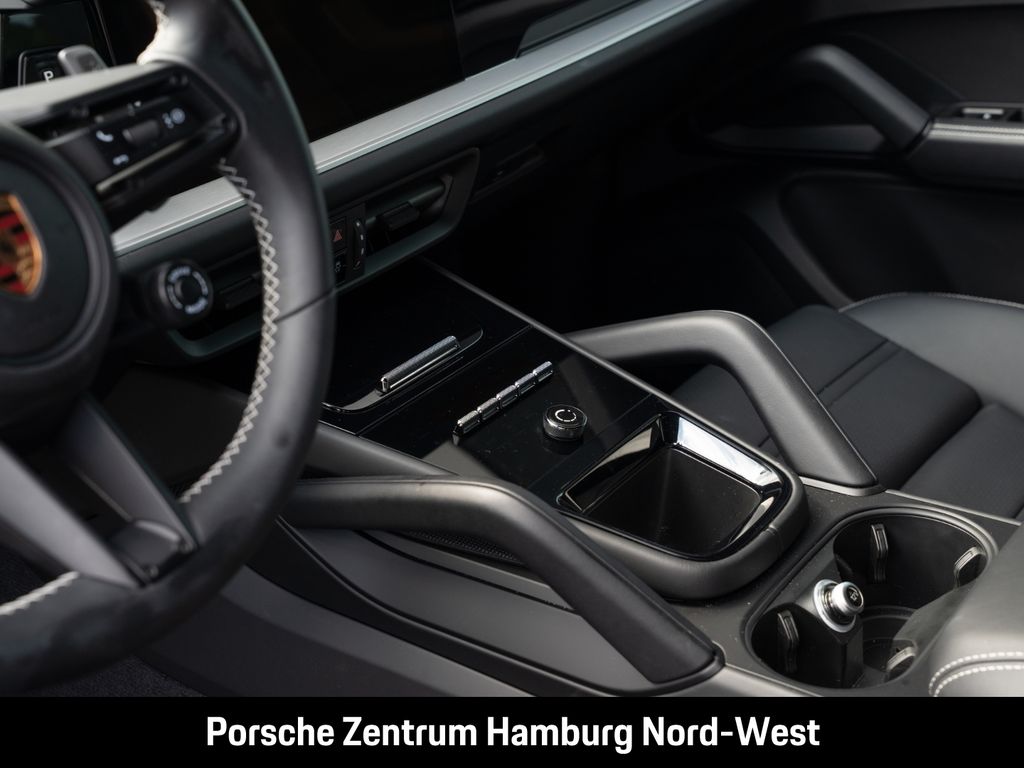 Porsche Cayenne 2025