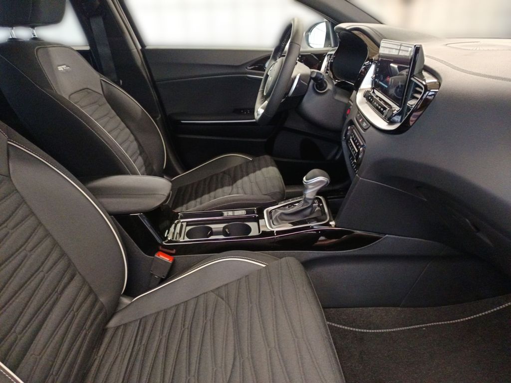 Kia pro cee'd / ProCeed