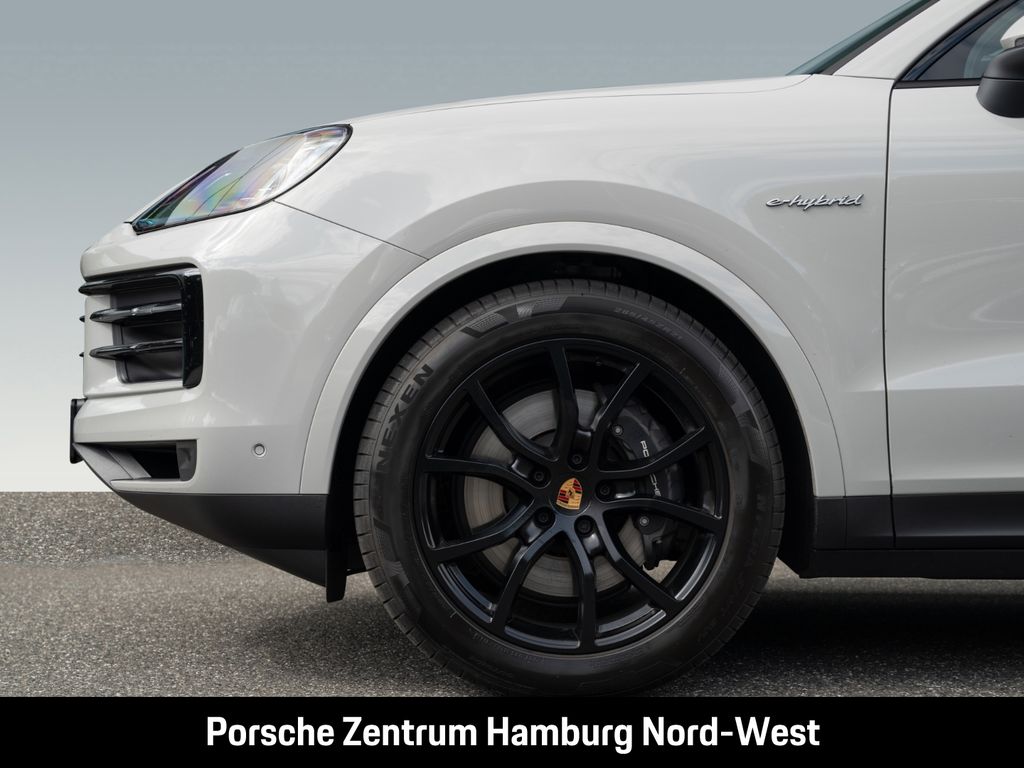 Porsche Cayenne 2025