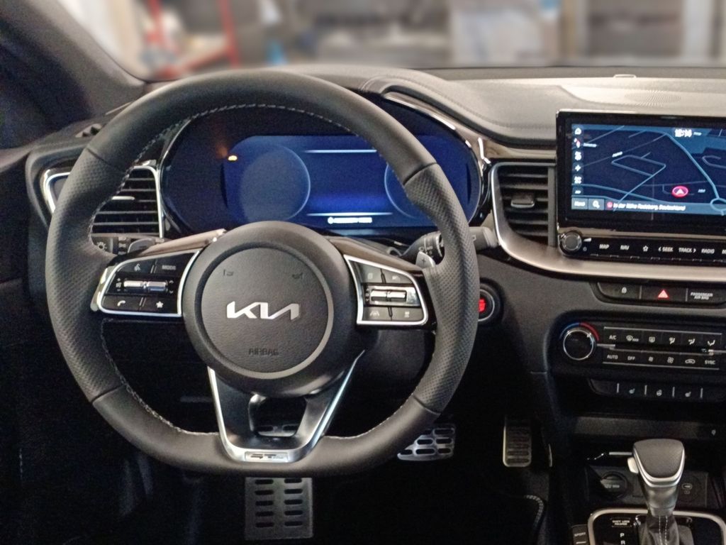 Kia pro cee'd / ProCeed