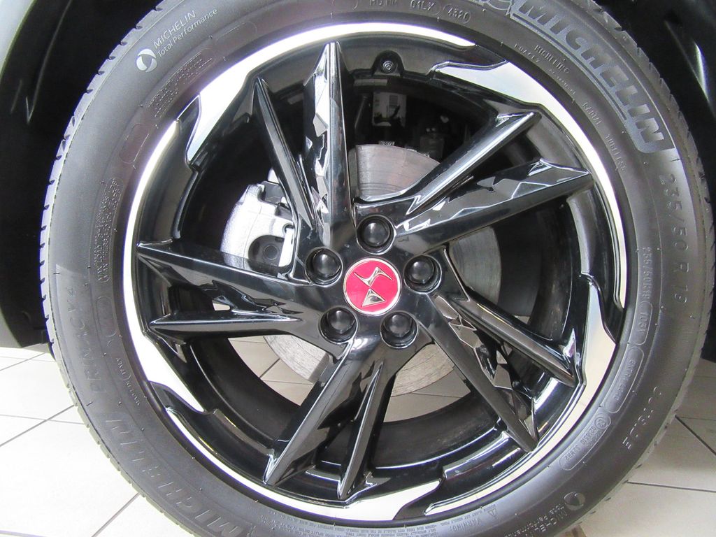 DS Automobiles DS7 (Crossback) 2021