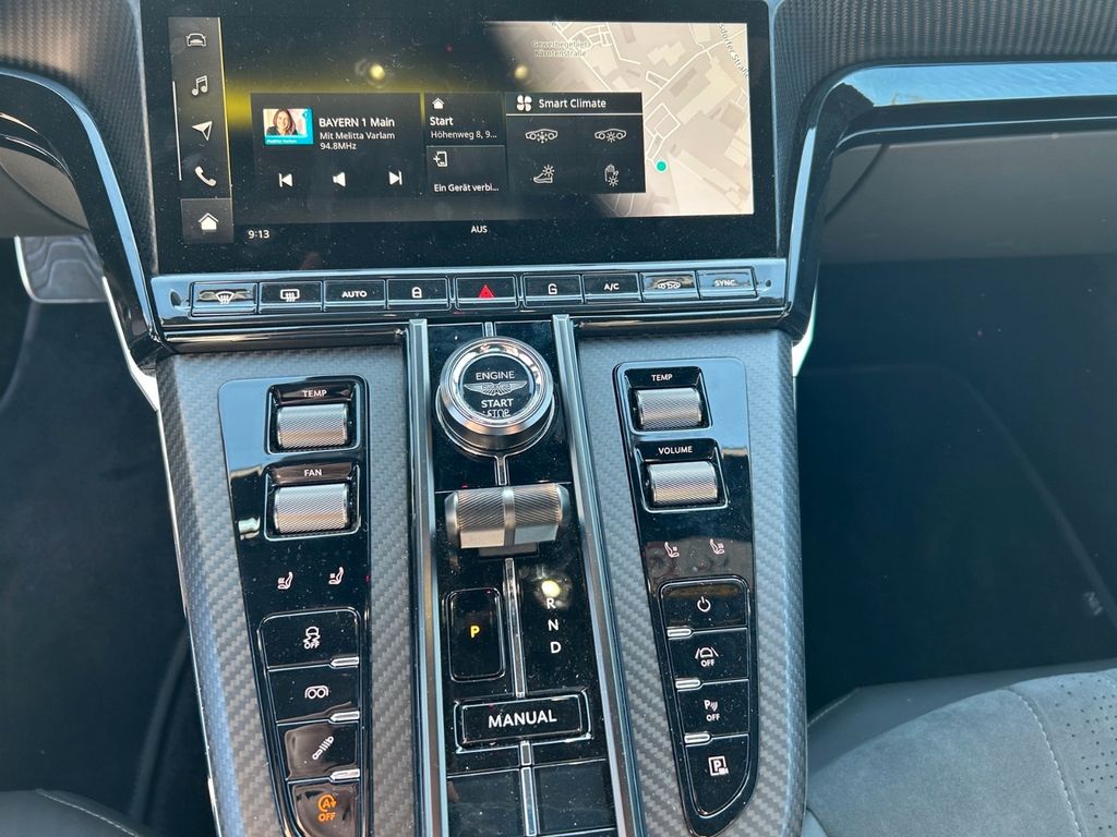 Aston Martin V8 Vantage 2024