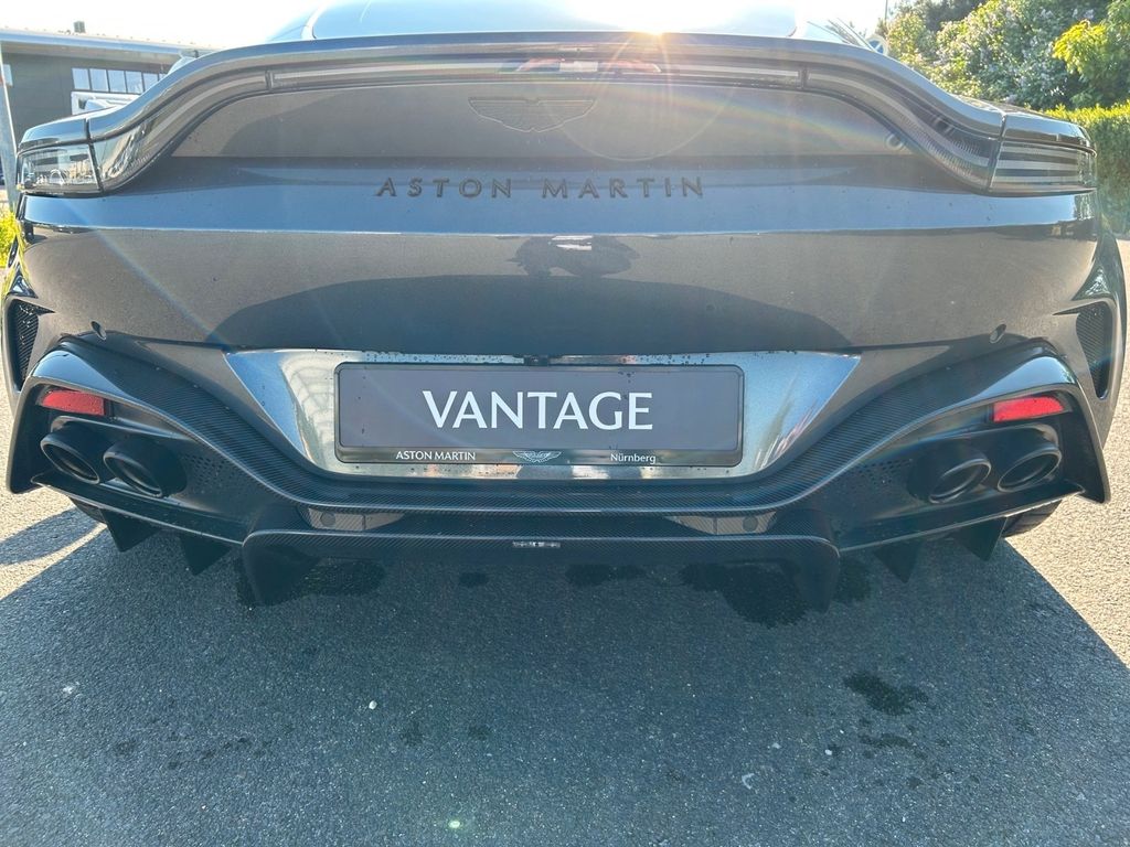 Aston Martin V8 Vantage 2024