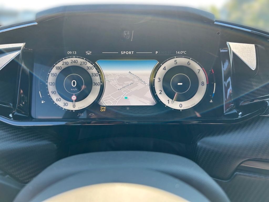 Aston Martin V8 Vantage 2024