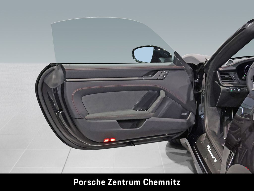 Porsche 992 2025