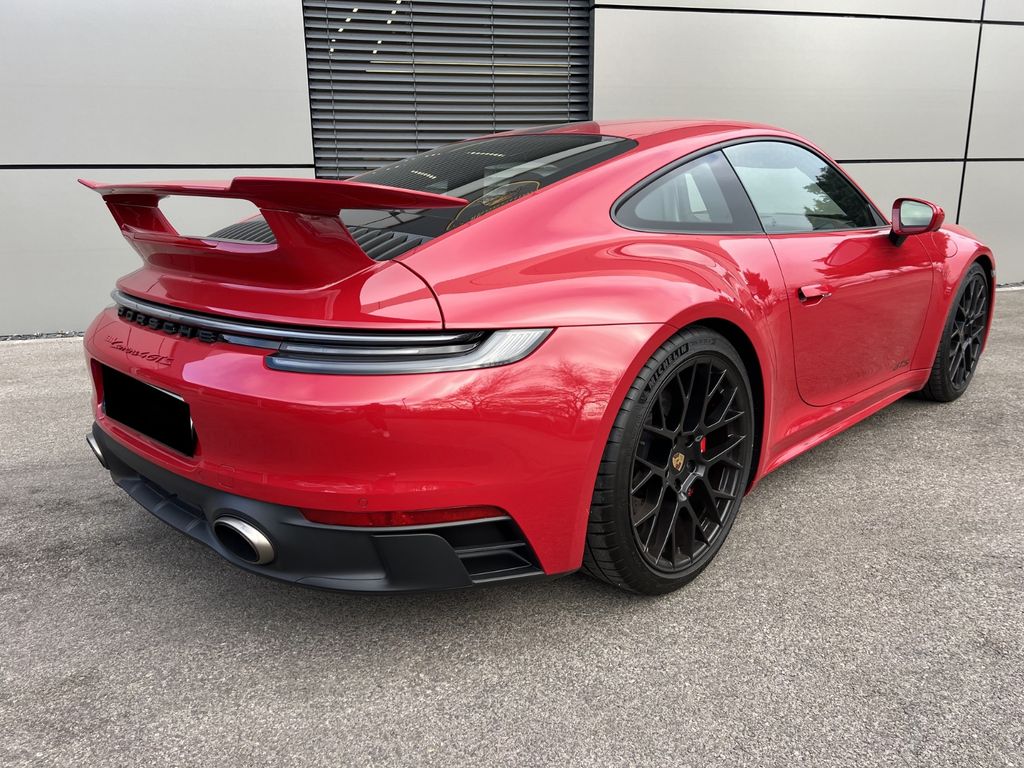 Porsche 992 2024