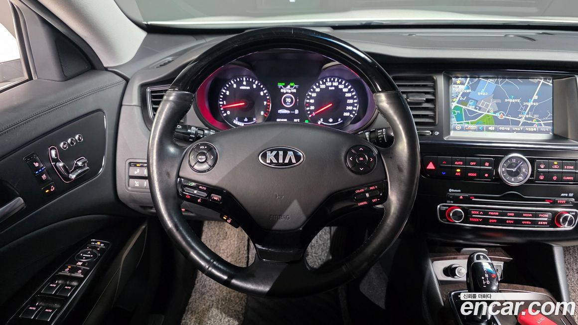 Kia K9 2013