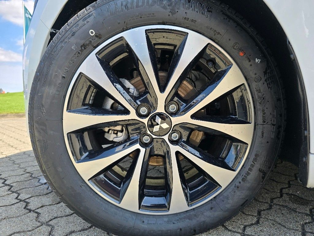 Mitsubishi Colt 2025