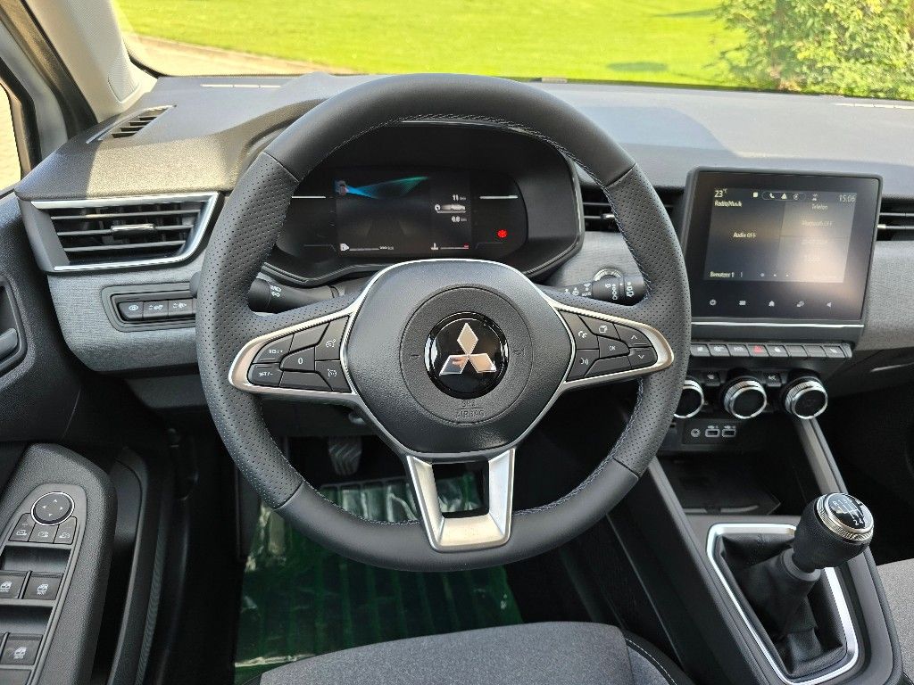 Mitsubishi Colt 2025