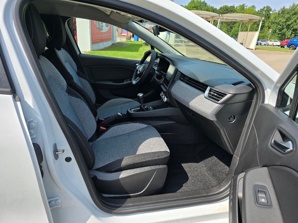 Mitsubishi Colt 2025