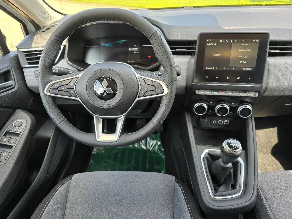 Mitsubishi Colt 2025