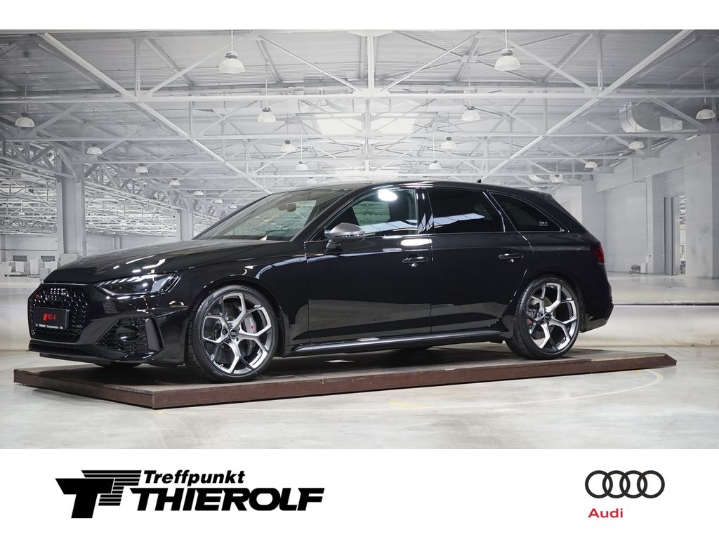 Audi RS4 2025