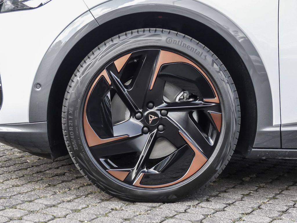 Cupra Tavascan 2025