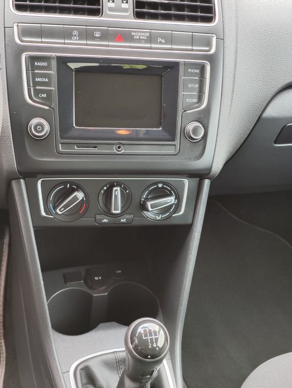 Volkswagen Polo 2015