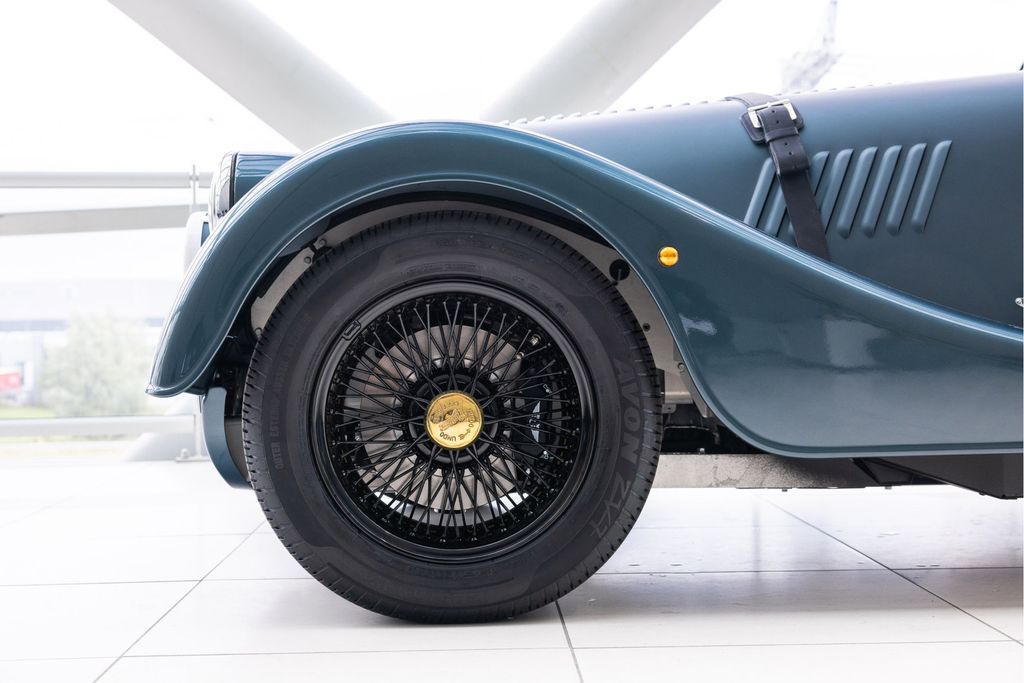 Morgan Plus 4
