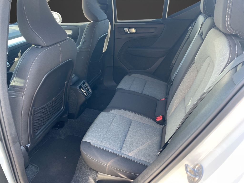 Volvo XC40 2024