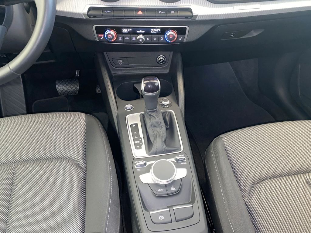 Audi Q2 2024