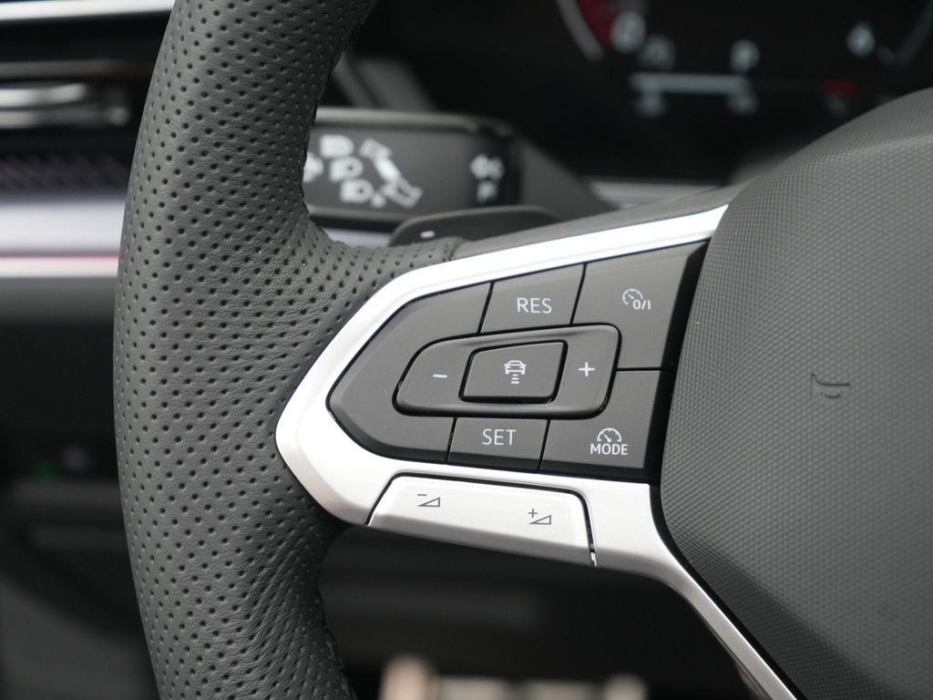 Volkswagen Touareg 2025