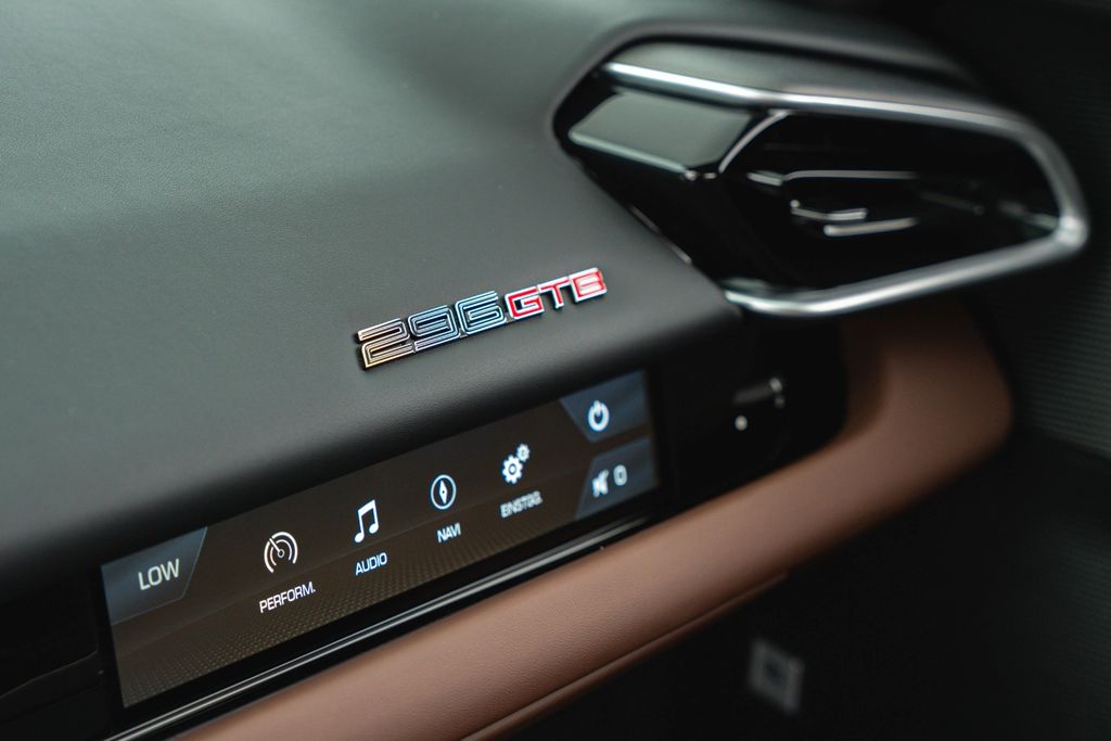 Ferrari 296 GTB 2023